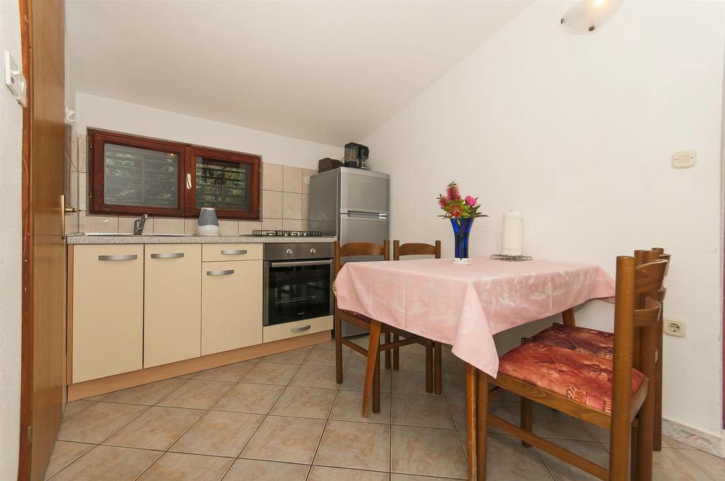 רוגוזניצה Apartments Luca מראה חיצוני תמונה