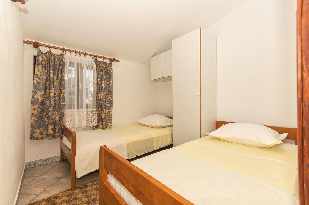 רוגוזניצה Apartments Luca מראה חיצוני תמונה