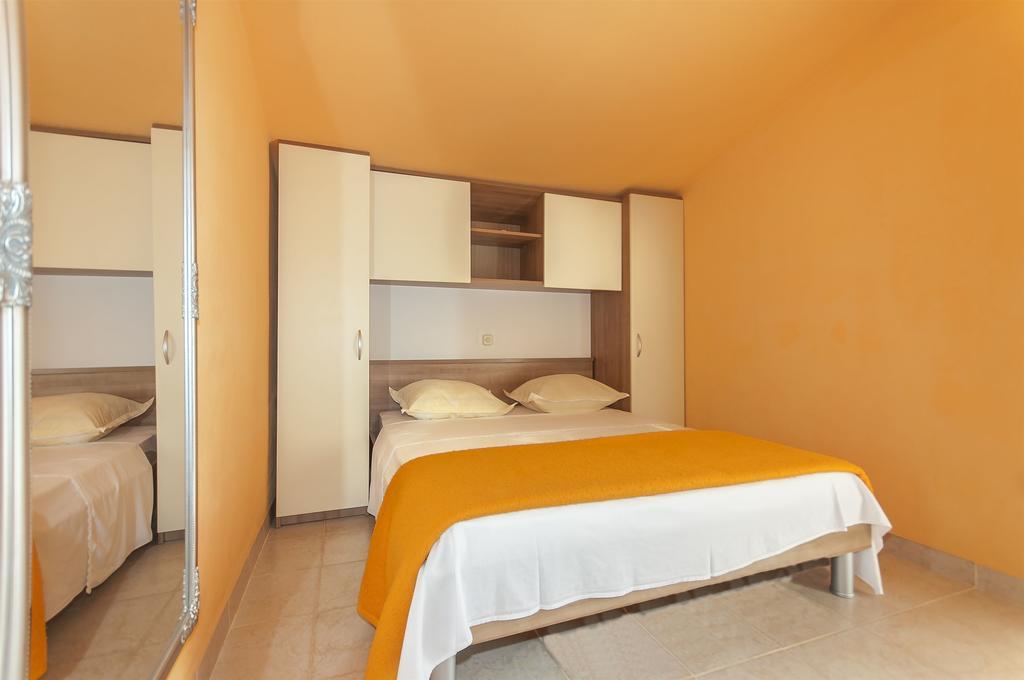 רוגוזניצה Apartments Luca מראה חיצוני תמונה